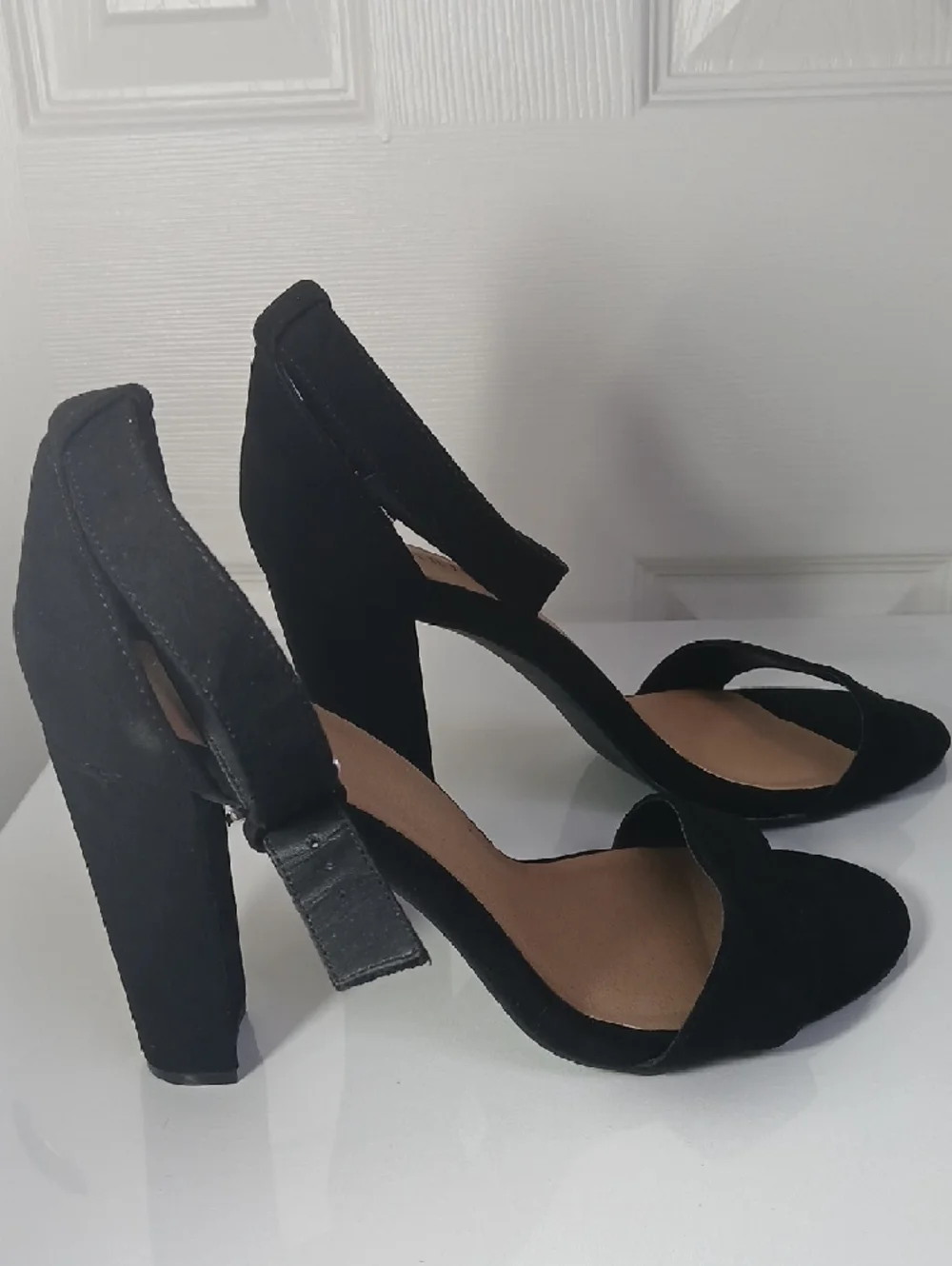 Torrid Black Suede Ankle-Strap Open-Toe Block Heels Size 10W - Picture 10 of 16